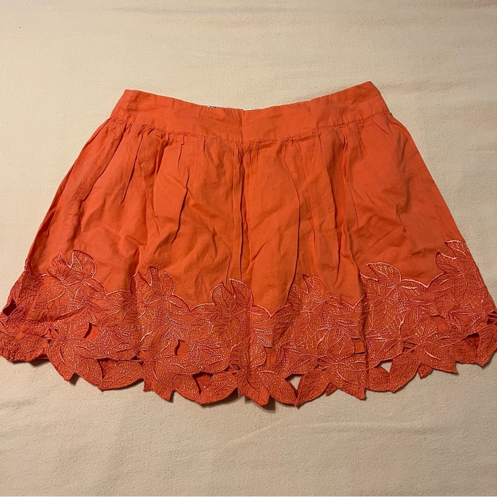 *beautiful skirt like new